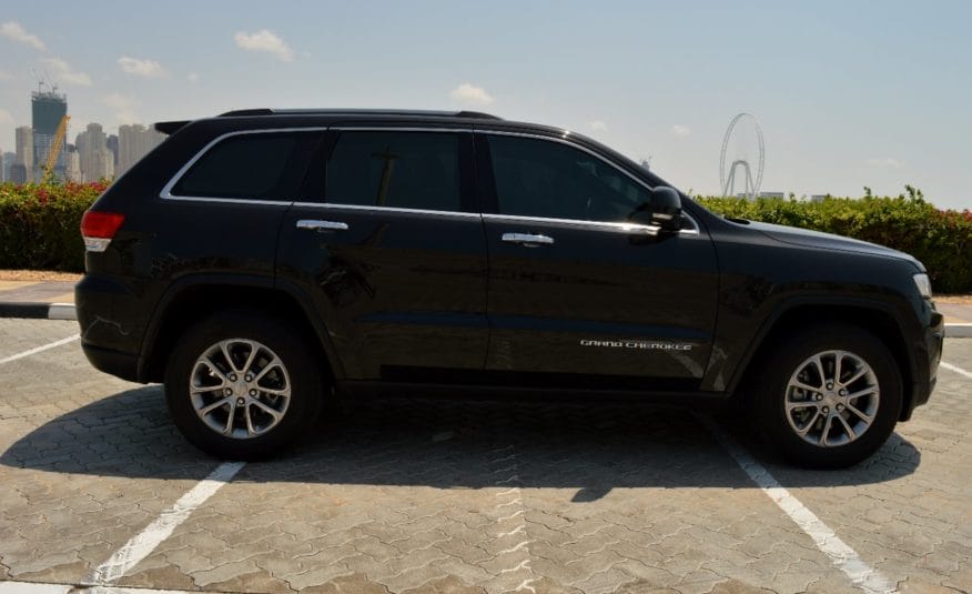 Jeep Grand Cherokee – AED 1,257/MONTH