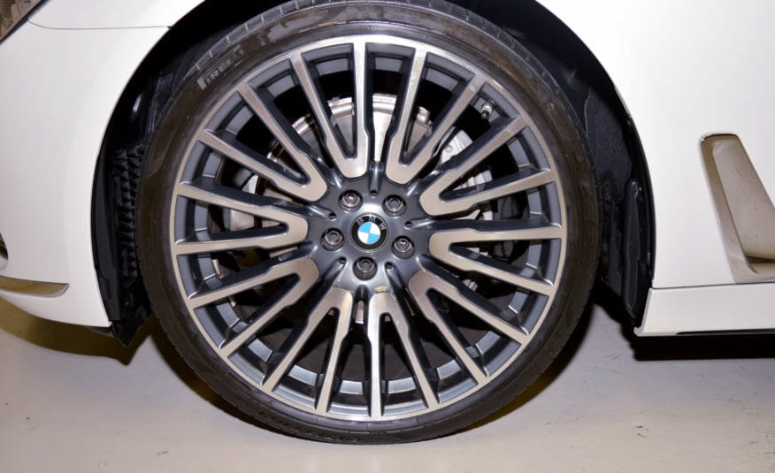 BMW 740Li- AED 3,051/Month