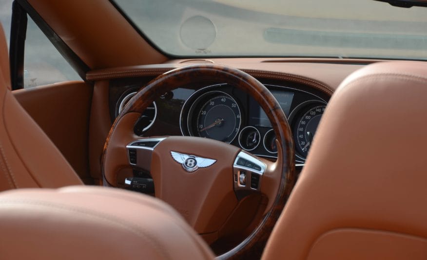 BENTLEY Continental  GTC- AED 4,097/mo