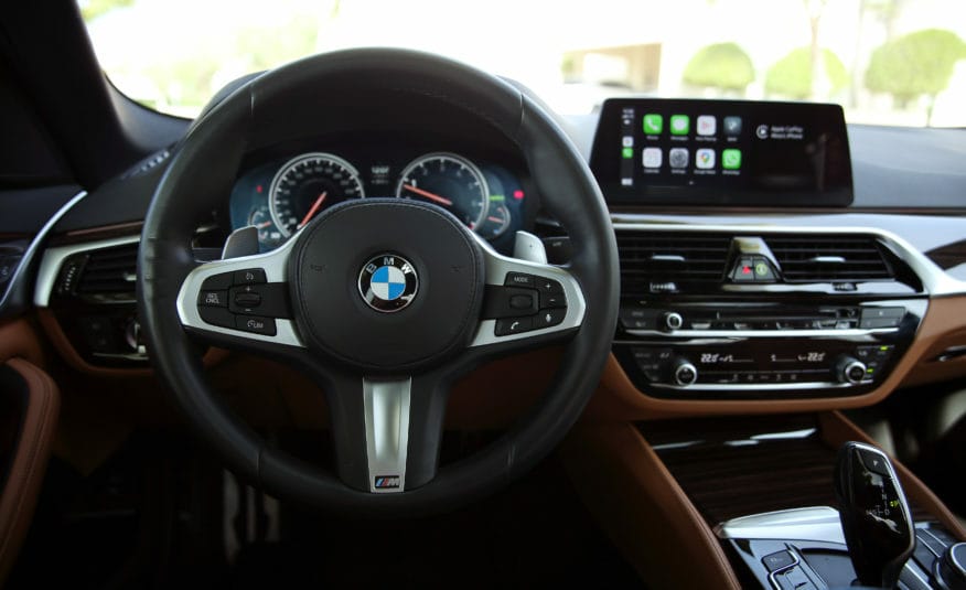 BMW 520i M-Sport | AED 2,000/MONTH